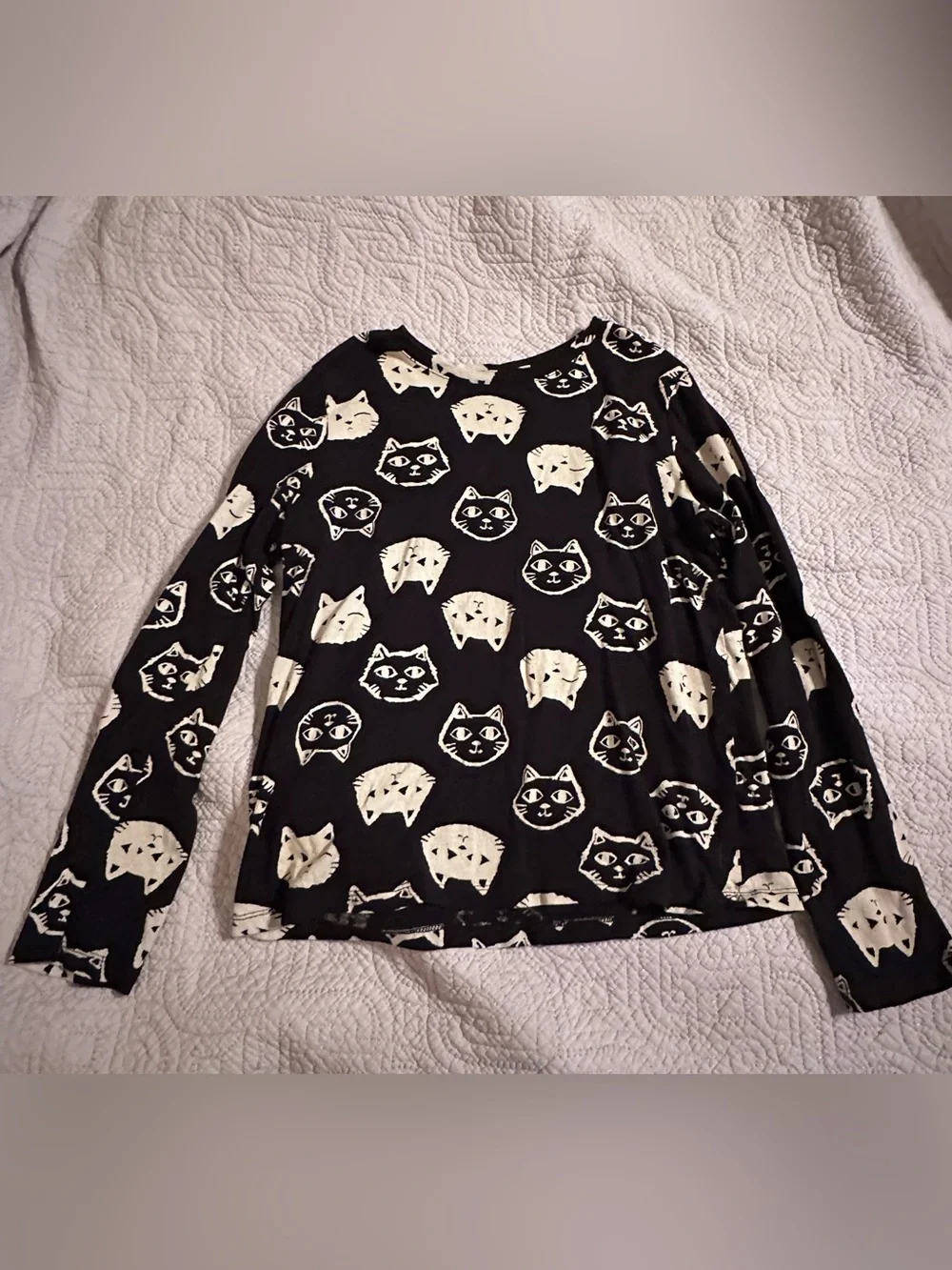 Old Navy Girls XL (14-16) Long Sleeve Crew Neck Cotton Tee Cat /Star Print